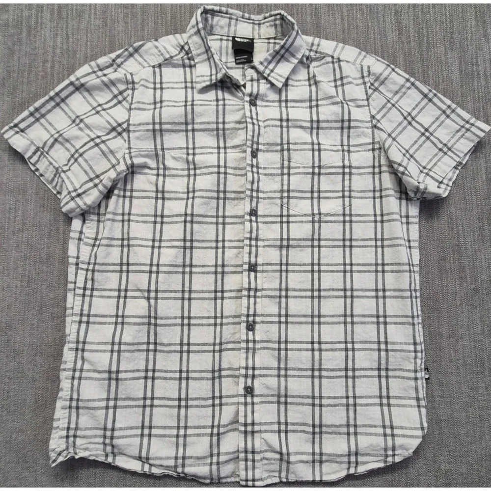 The North Face men's plaid short sleeve button up shirt LG 100% cotton outdoors